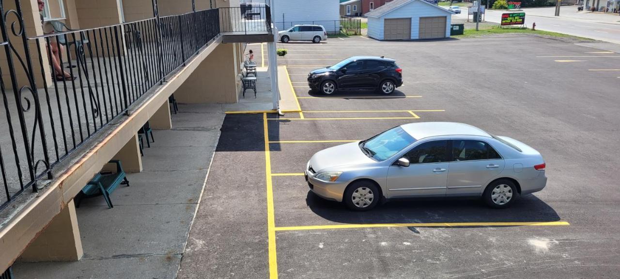 Arnprior Motor Inn Ngoại thất bức ảnh